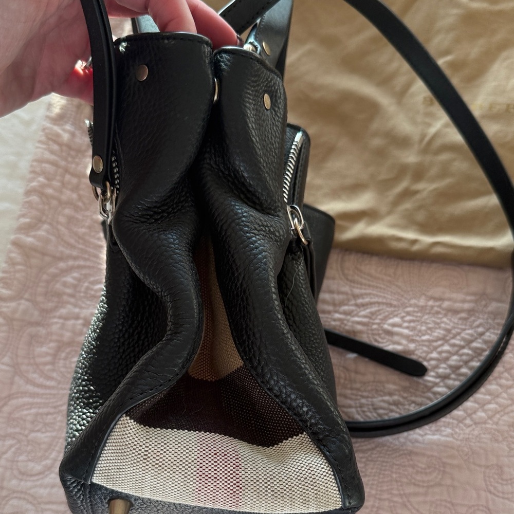 Burberry Maidstone Black Leather Bag - Picture 7 of 17